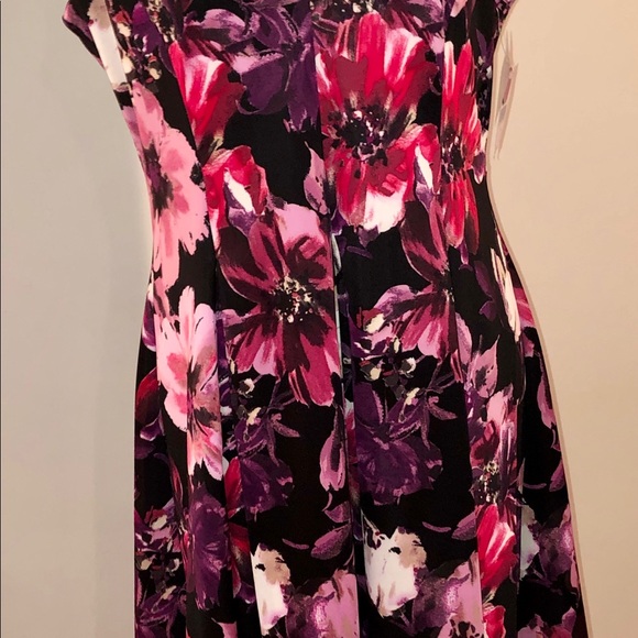 💐NWT! Gorgeous Danny & Nicole Dress💐 - Picture 3 of 8